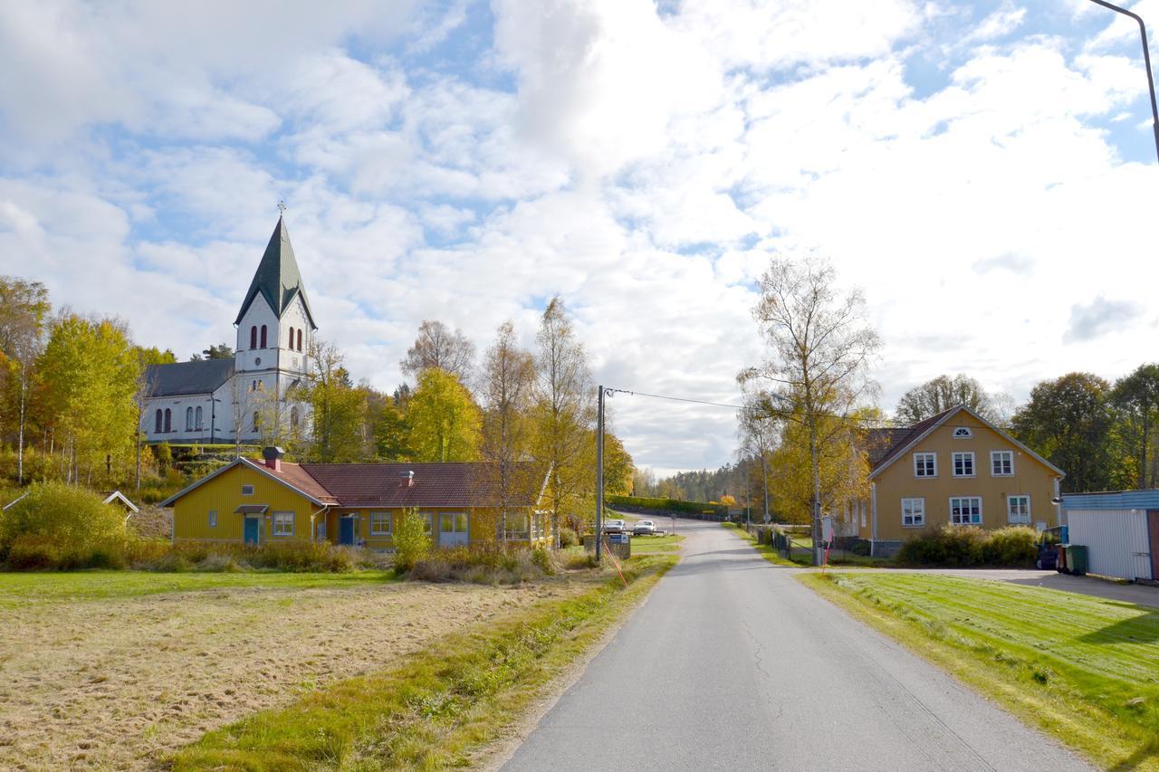 Hostel Oertagarden Uddevalla Exterior foto
