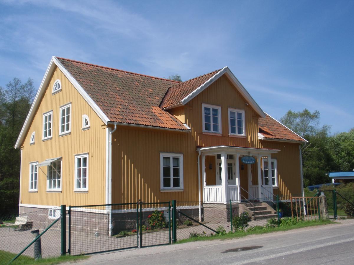 Hostel Oertagarden Uddevalla Exterior foto