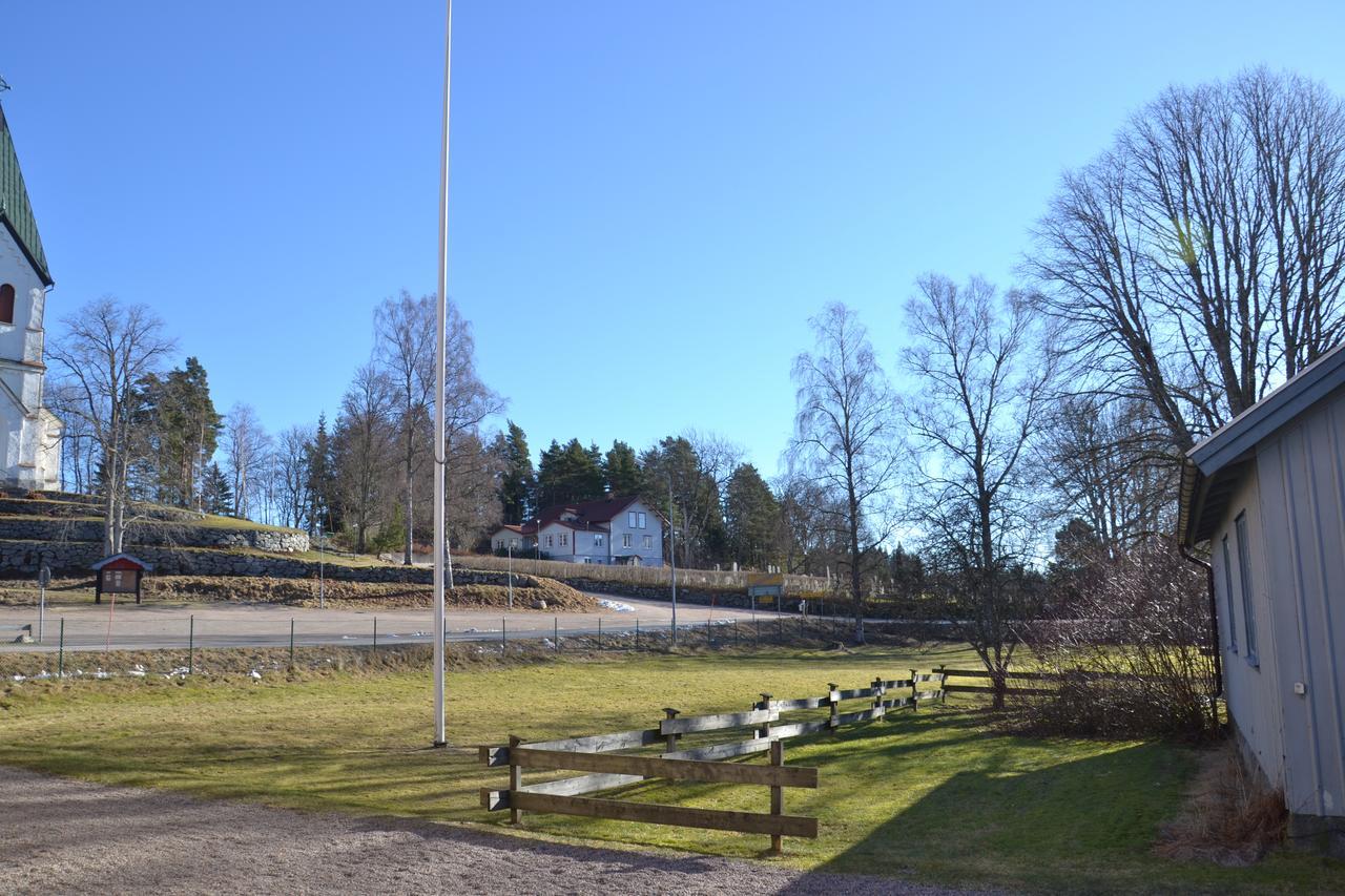 Hostel Oertagarden Uddevalla Exterior foto